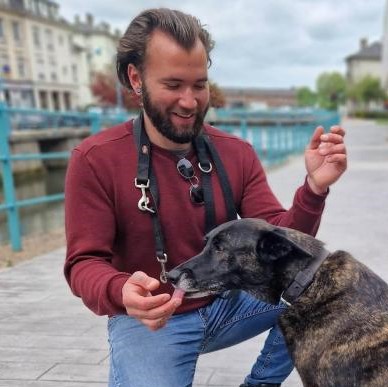 Franck Perreau, Adapt'Dog, en compagnie de sa chienne Jiga